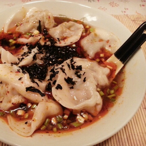 酸汤水饺