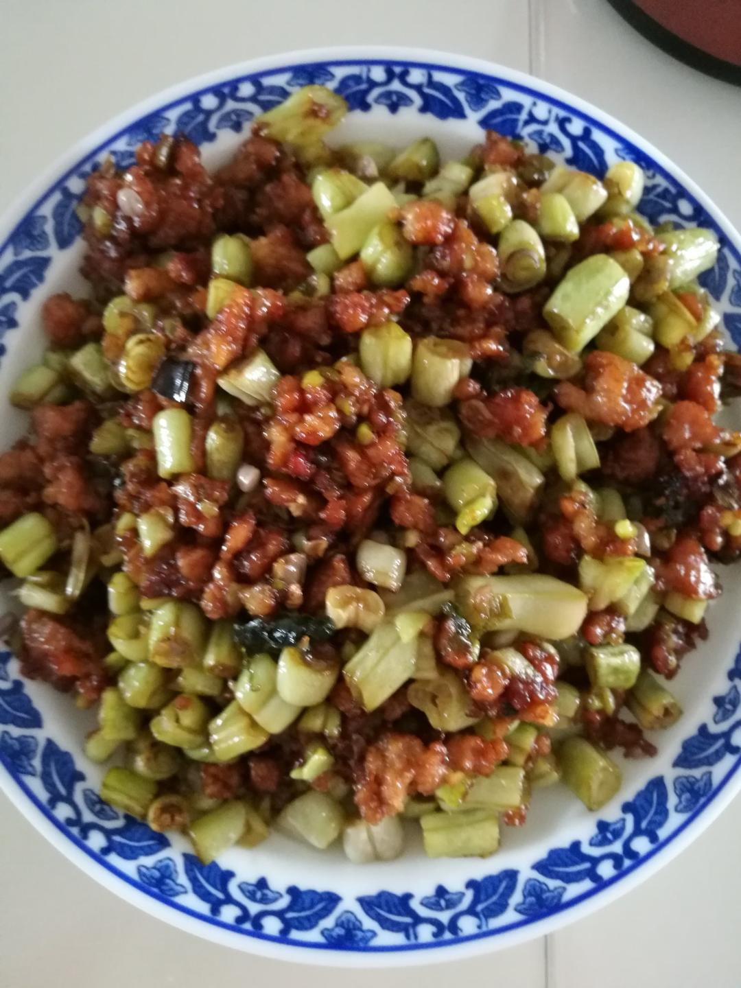 肉沫豆角下饭菜