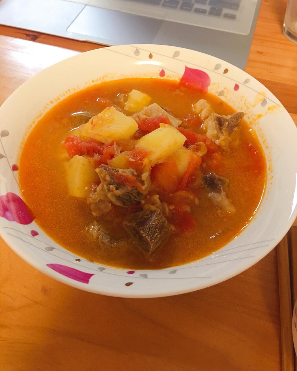 番茄土豆炖牛腩
