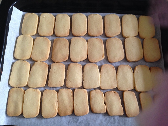 炼乳饼干