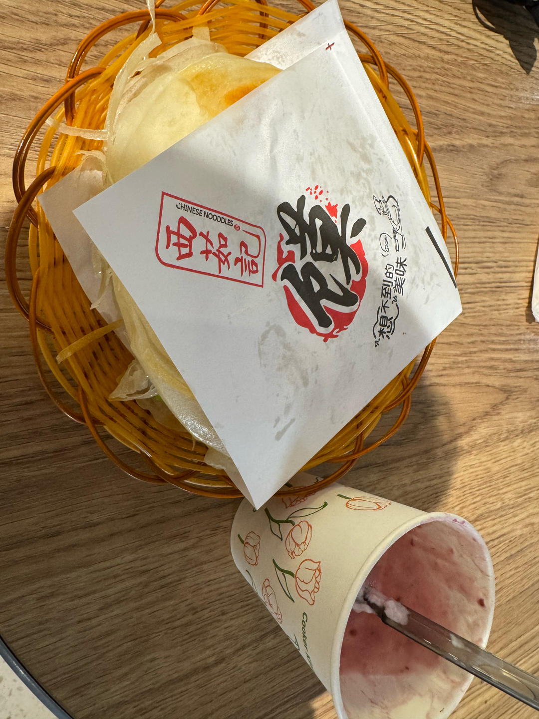 养猪场今日份的猪饲料
