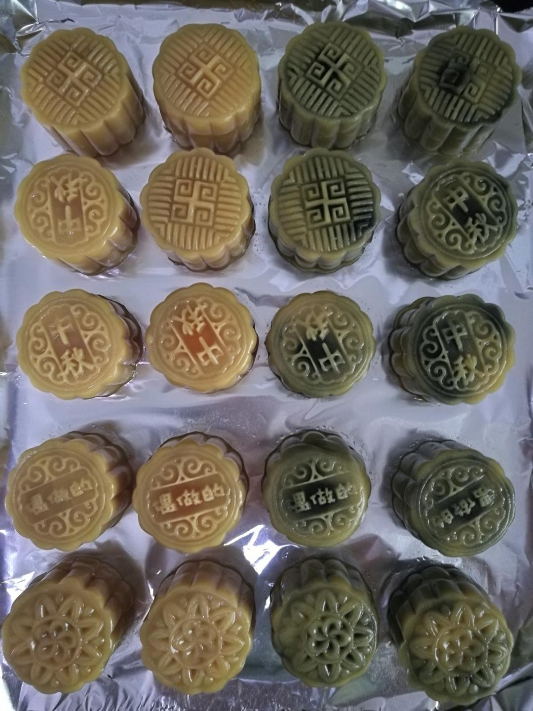 广式月饼——蛋黄莲蓉月饼