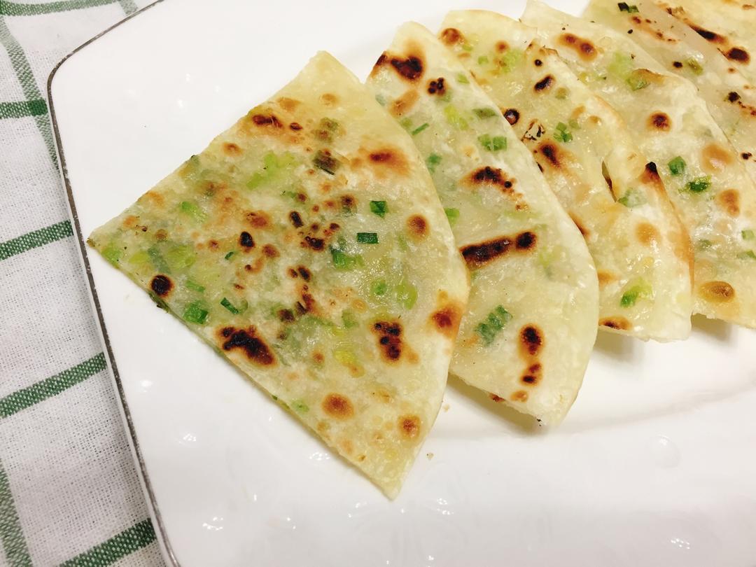 葱油饼（饺子皮 懒人快手版）