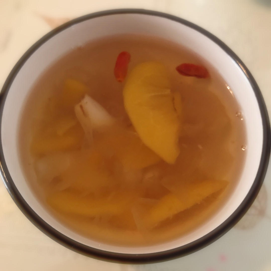 黄桃银耳羹