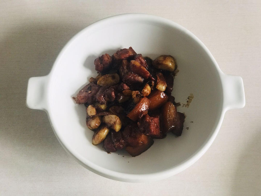 快手金蒜红烧肉