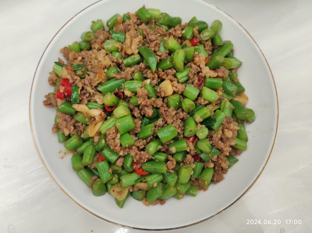 肉沫豆角下饭菜