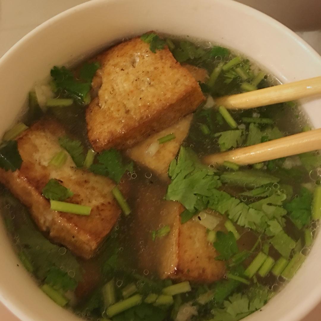 假装路边摊臭豆腐