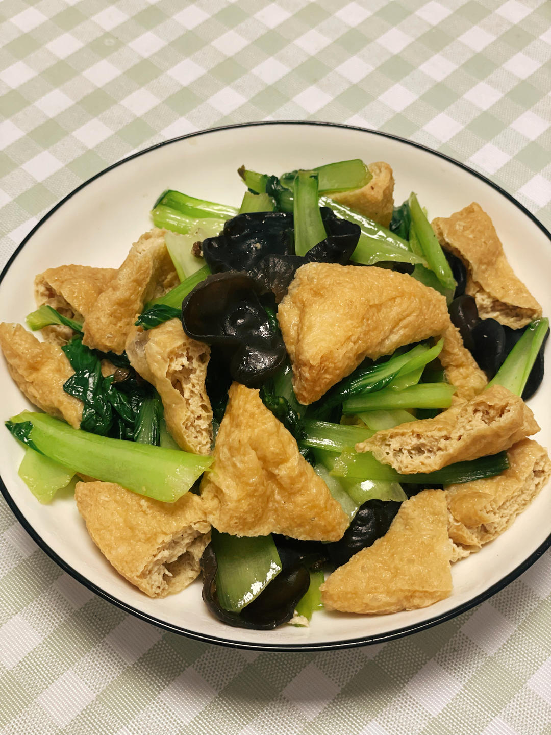木耳豆泡炒油菜