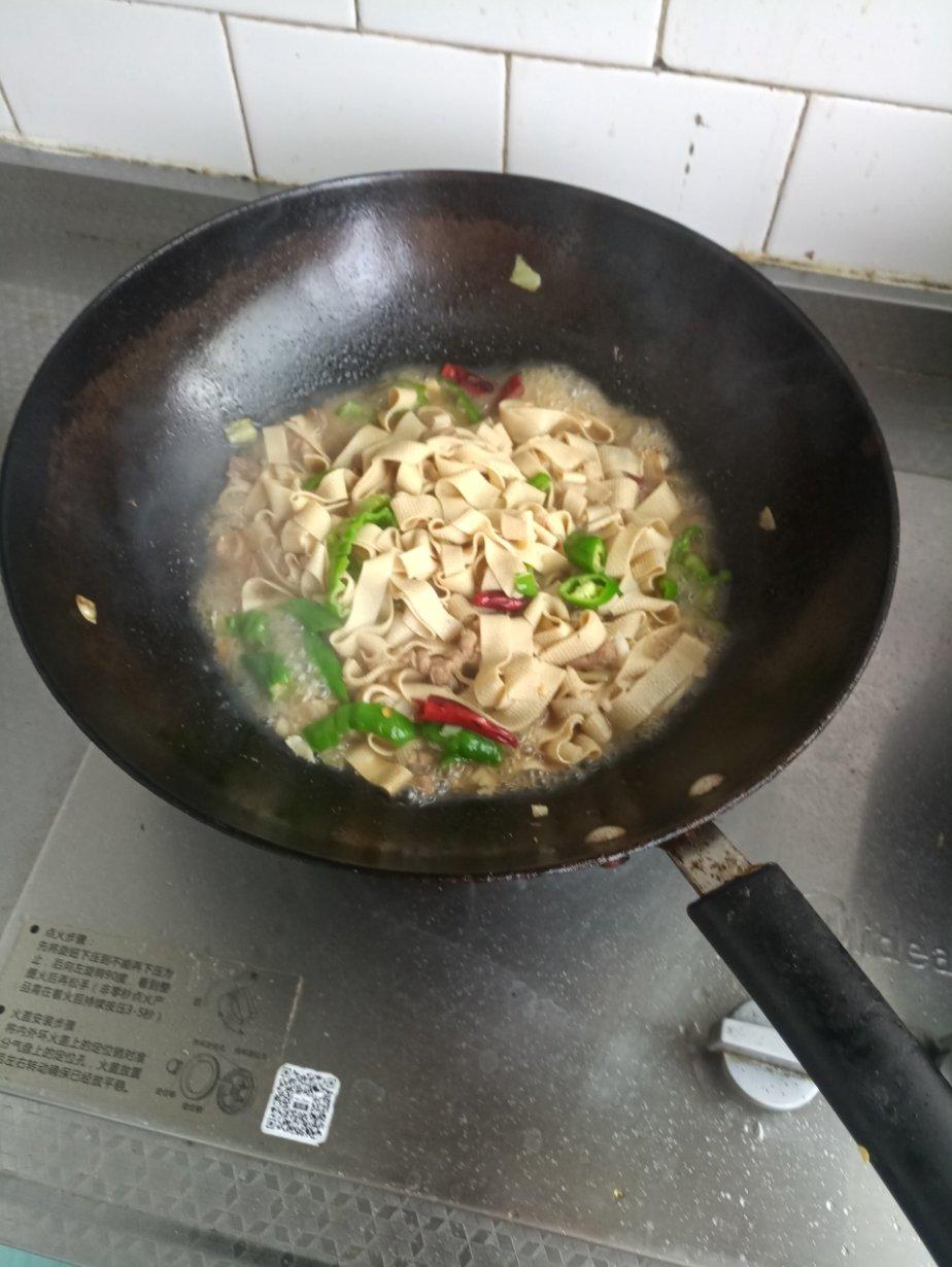千张炒肉丝