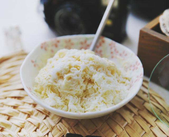 榴莲椰奶冰沙——小丸子同款雪花刨冰机菜谱的做法