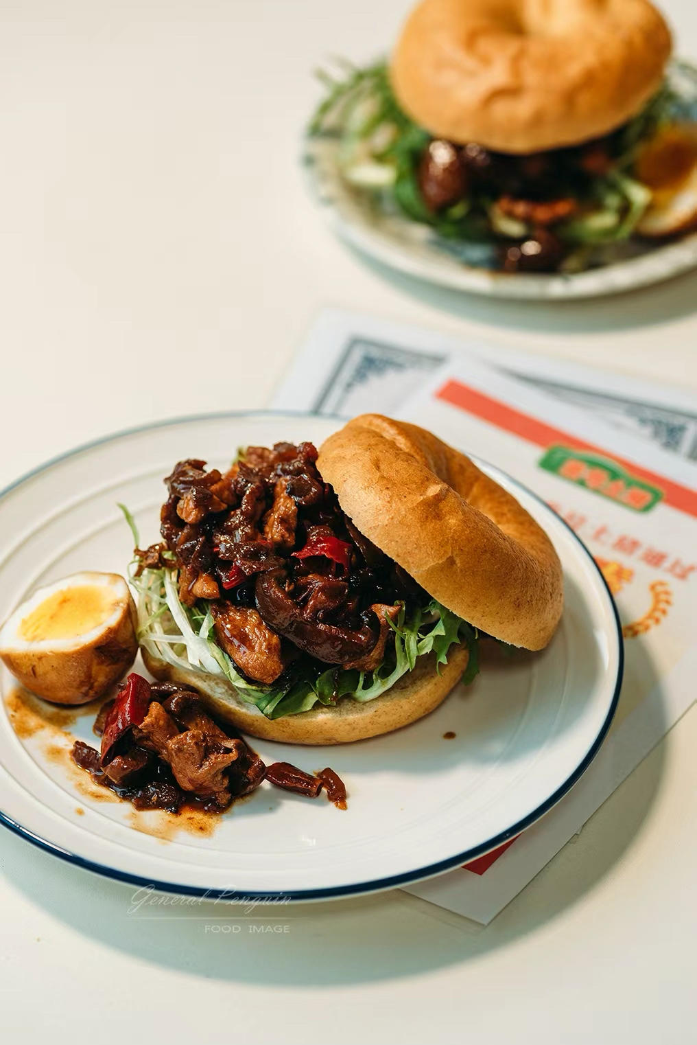 狂炫三大碗的卤肉饭