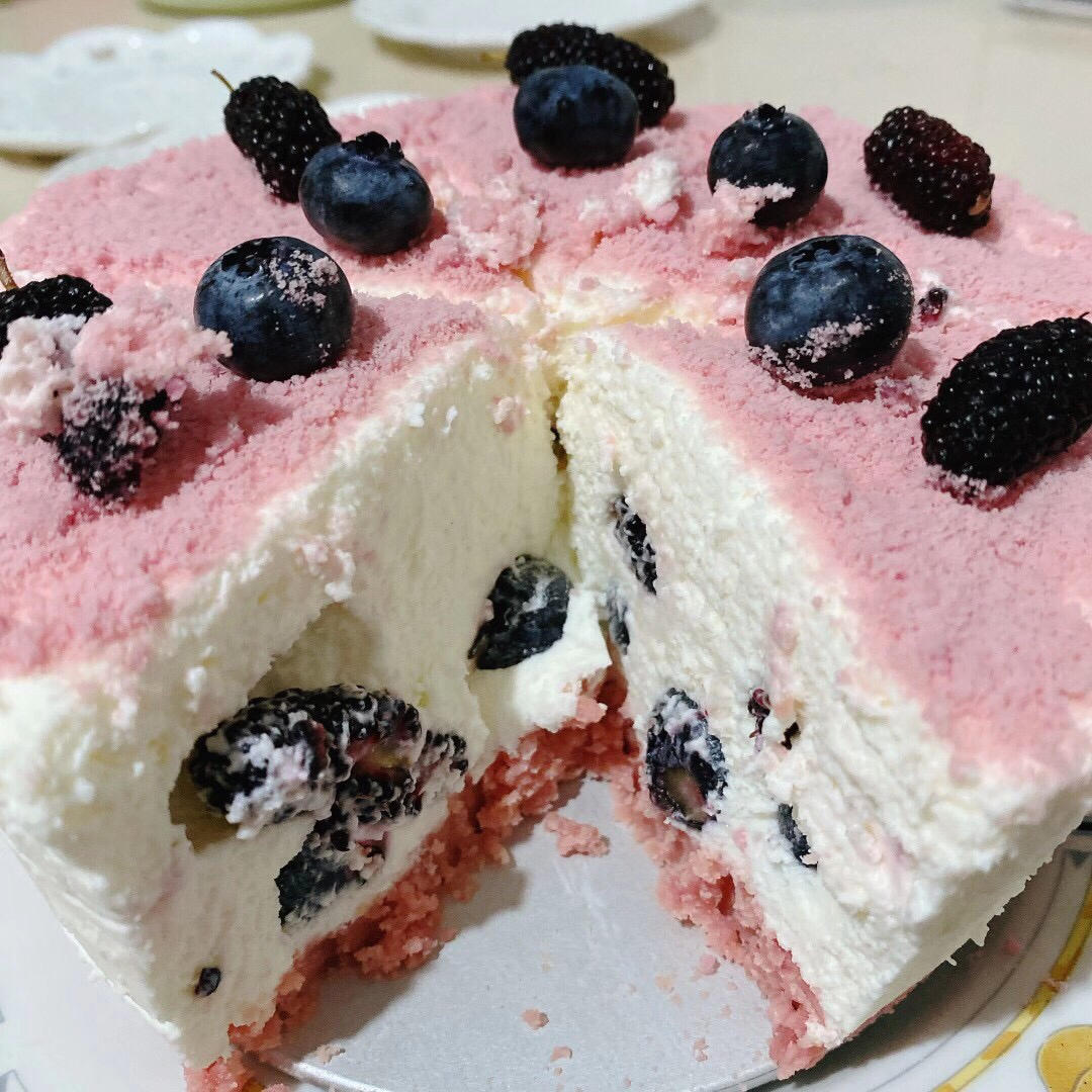 六寸粉色少女慕斯