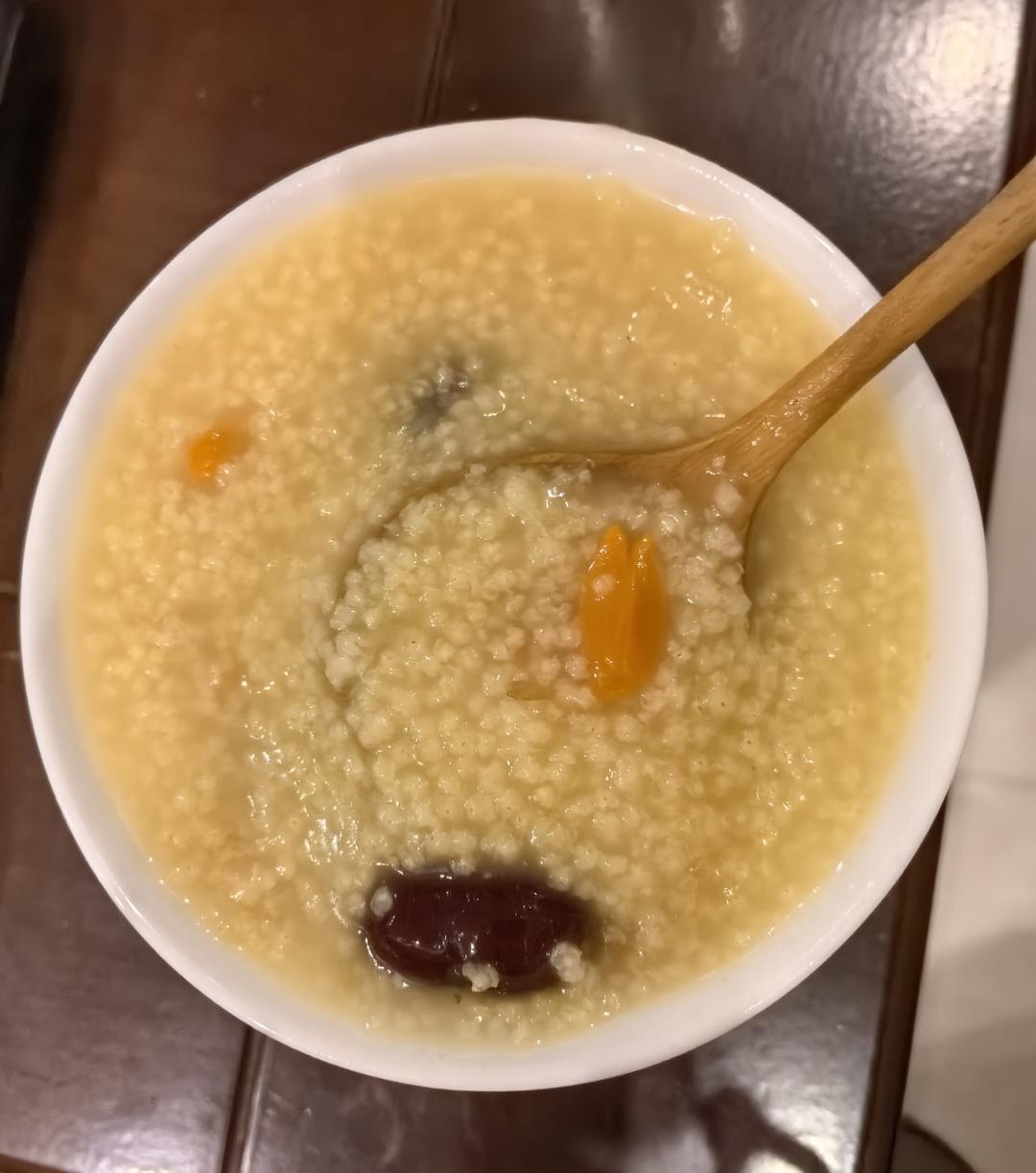 （黄金比例，绝不翻车）养胃电饭煲版小米粥