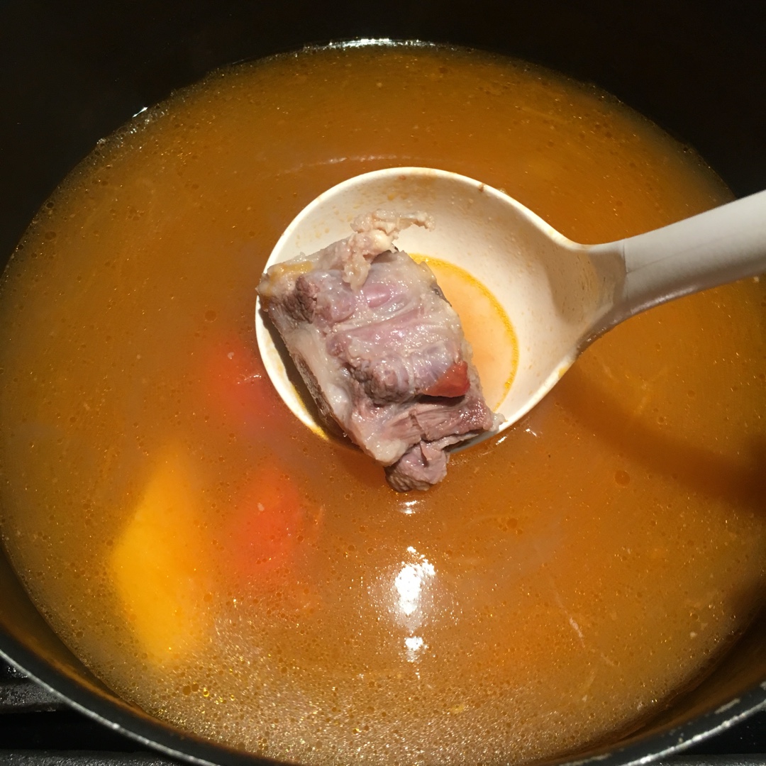 番茄牛尾汤