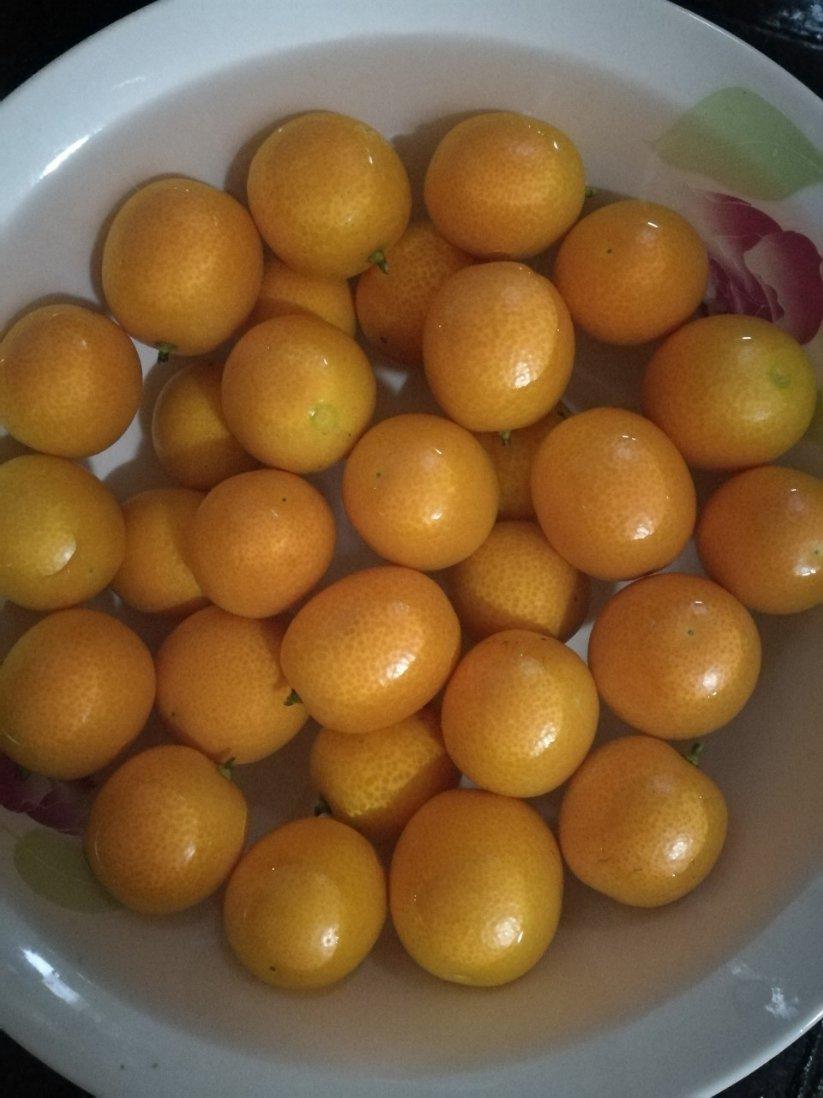 金桔酱润肺止咳化痰疗效好。金桔酱。