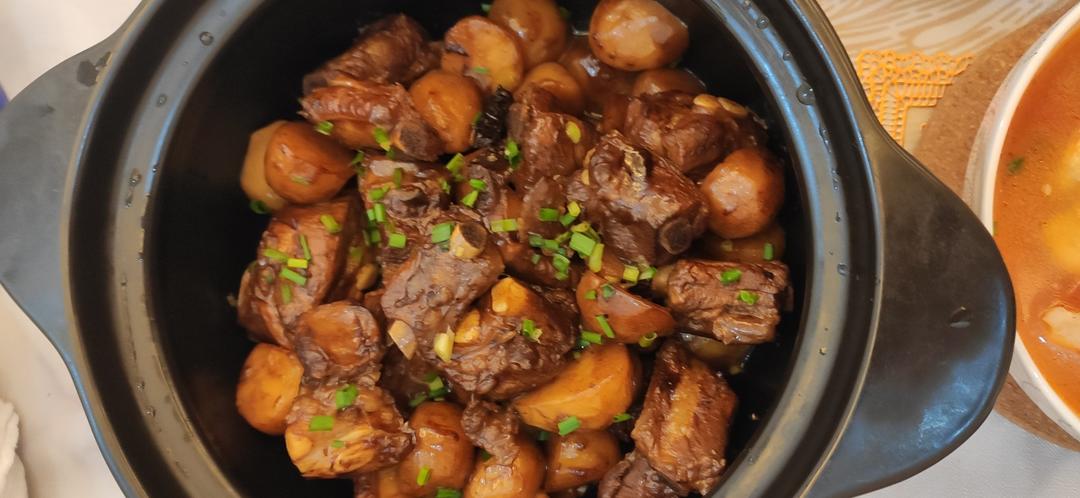 川味土豆烧排骨