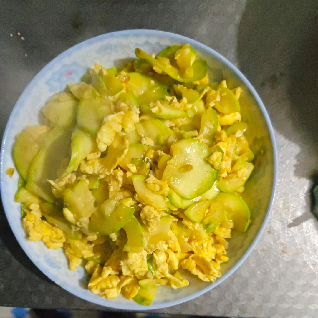 清香的西葫芦炒鸡蛋