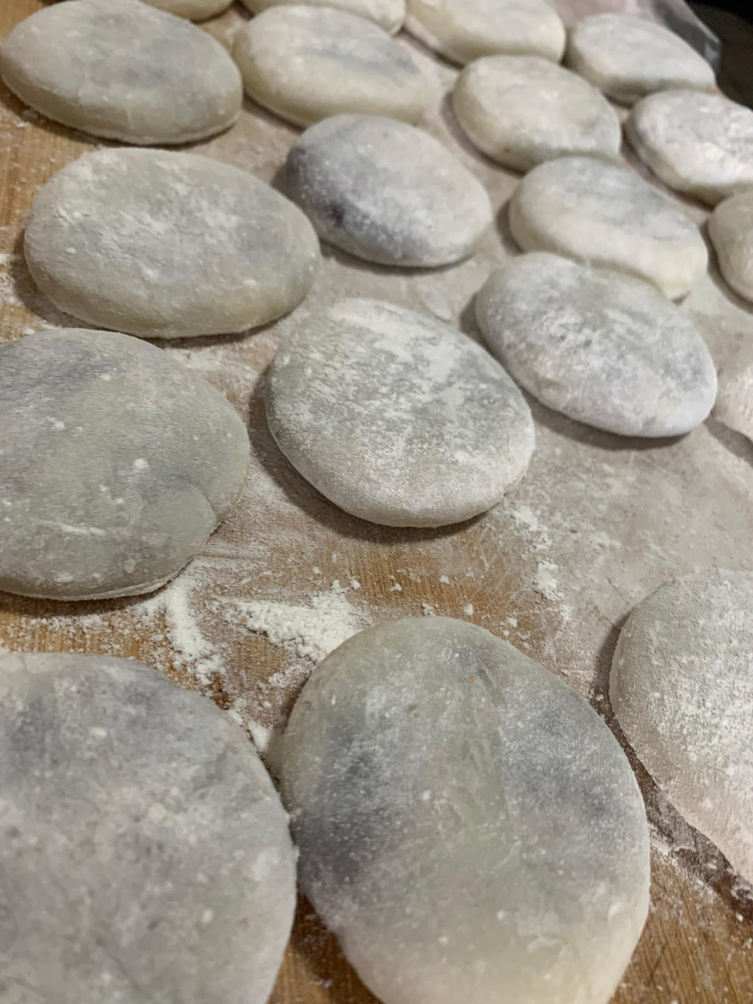 糯叽叽的糯米凉糕也叫糯米糍粑糯米果