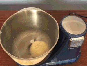 奶黄包（附带奶黄馅做法）的做法 步骤2