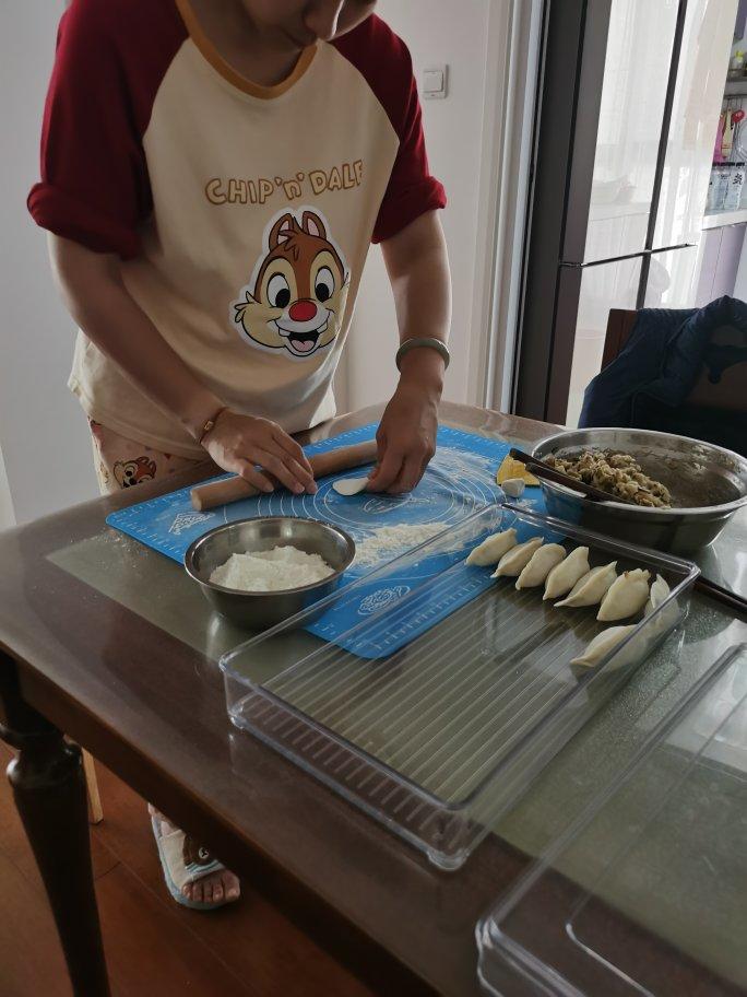 手工揉面三分钟，又韧又薄又好包的饺子皮