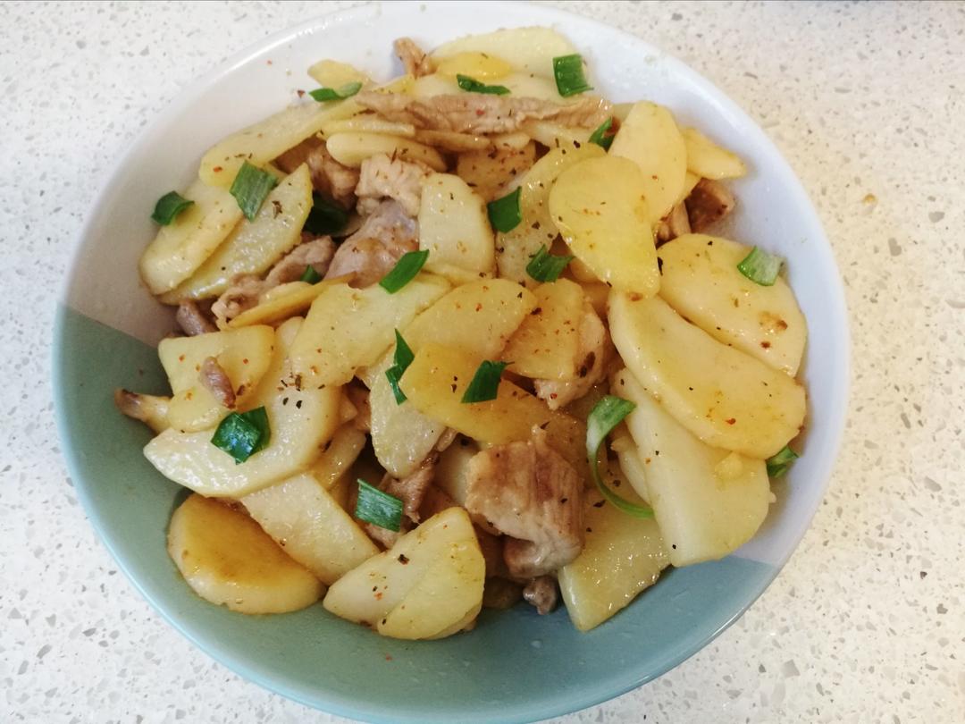 土豆片炒肉