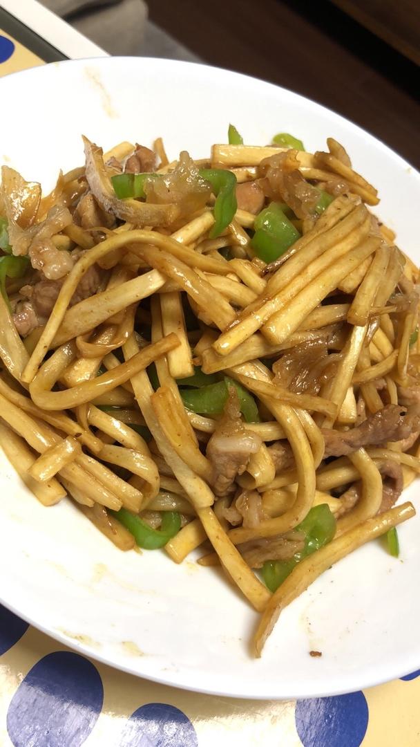 【茭白炒肉丝】每个妈妈都有道炒三丝，你家啥样？