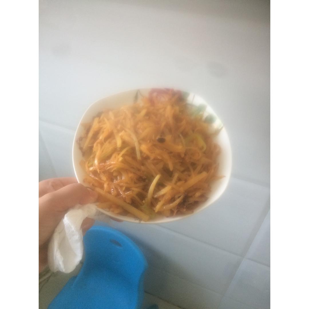 老干妈青椒土豆丝