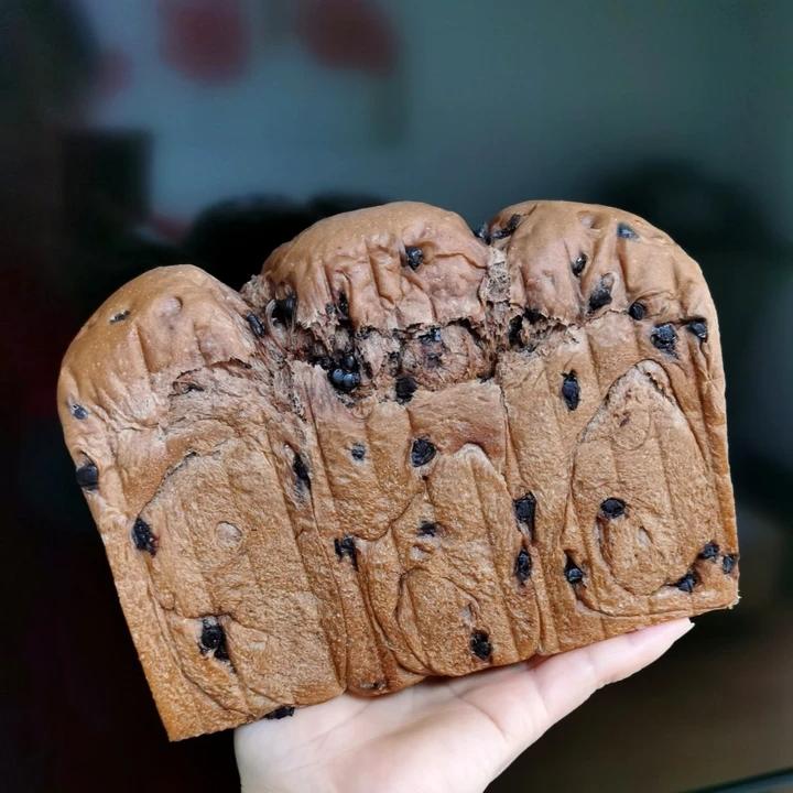 巨~巨好吃的巧克力奶油吐司