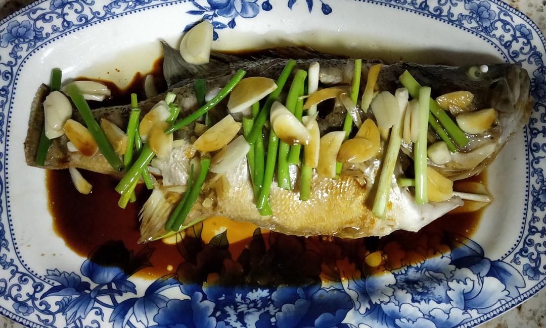 清蒸鲈鱼
