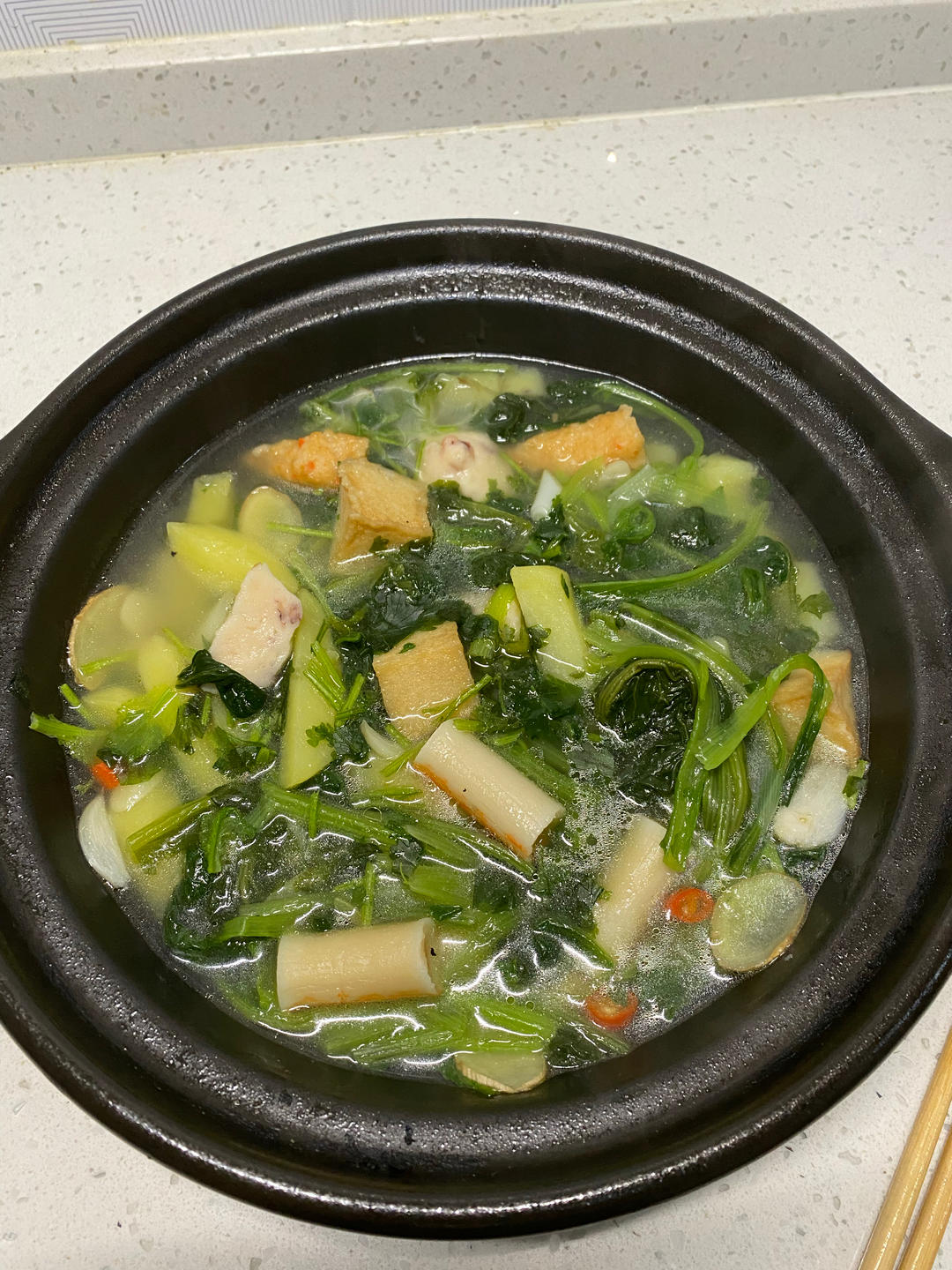 小白菜炖土豆条，东北地道家常菜，从小吃到大的味道，绝对错不了