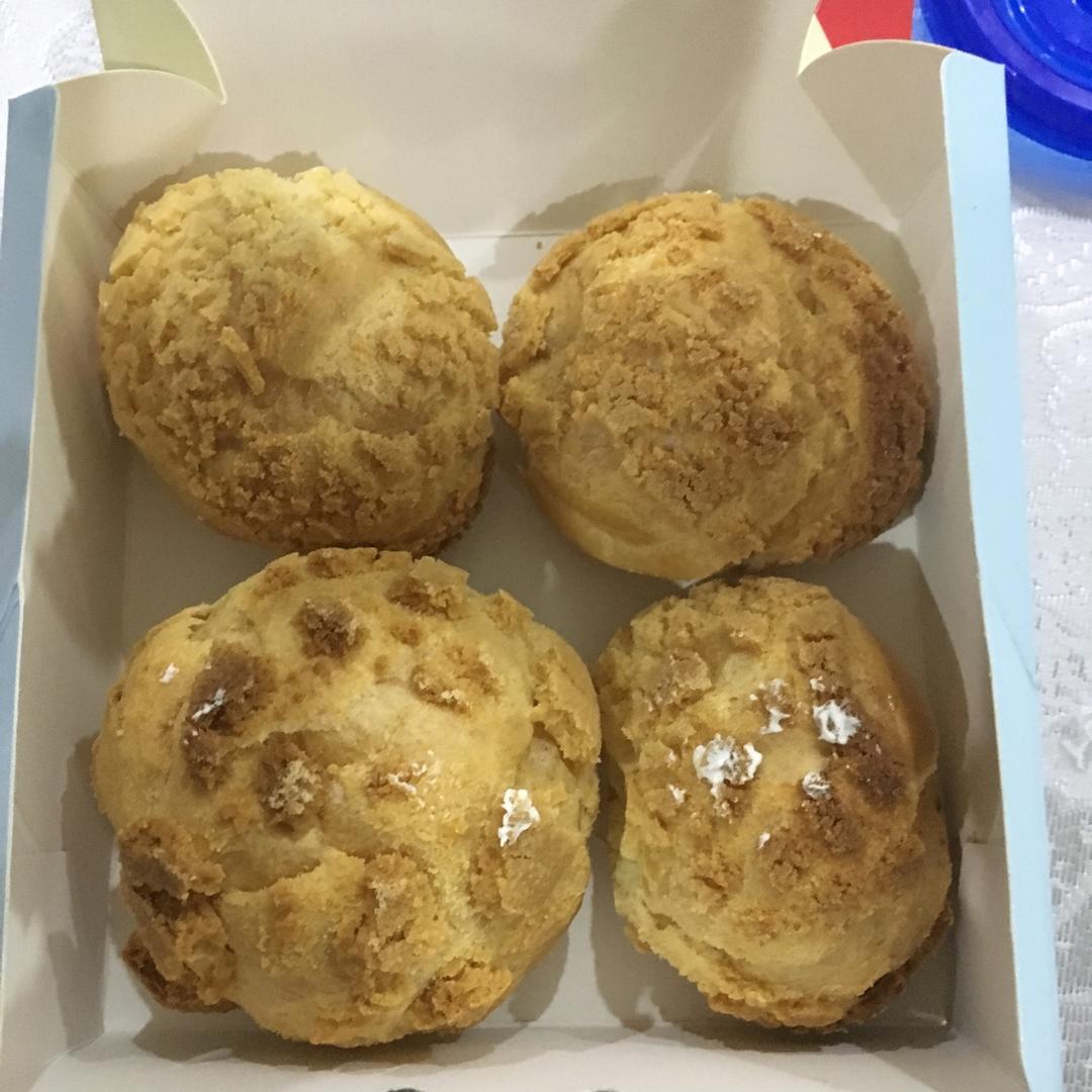 酥皮奶油泡芙--#皮黑森林#