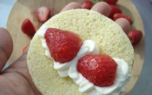 草莓夹心酸奶蛋糕的做法 步骤8