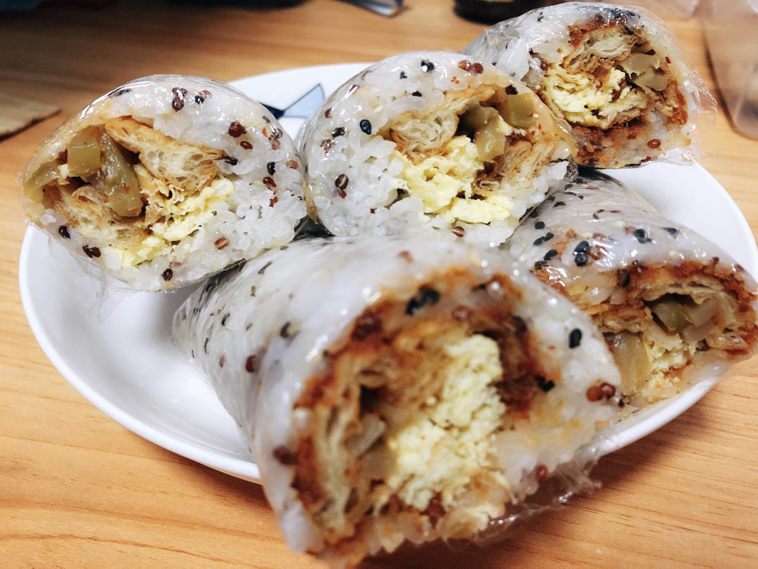 反对四伏做的粢饭团