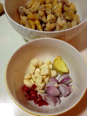 风味豆豉凤爪的做法 步骤3