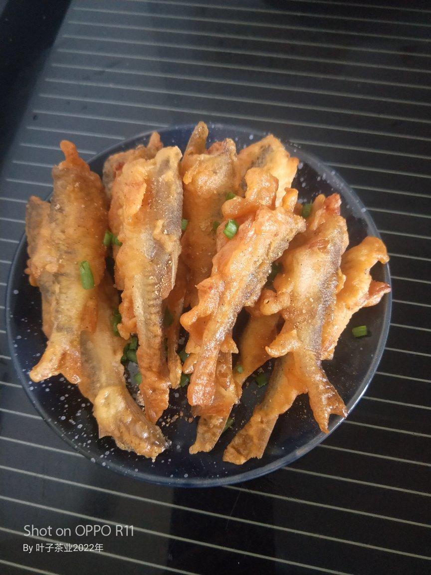 酥炸小鱼