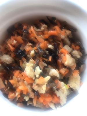 胡萝卜木耳香菇肉鸡蛋馅饺子🥟丰富的材料的做法 步骤6