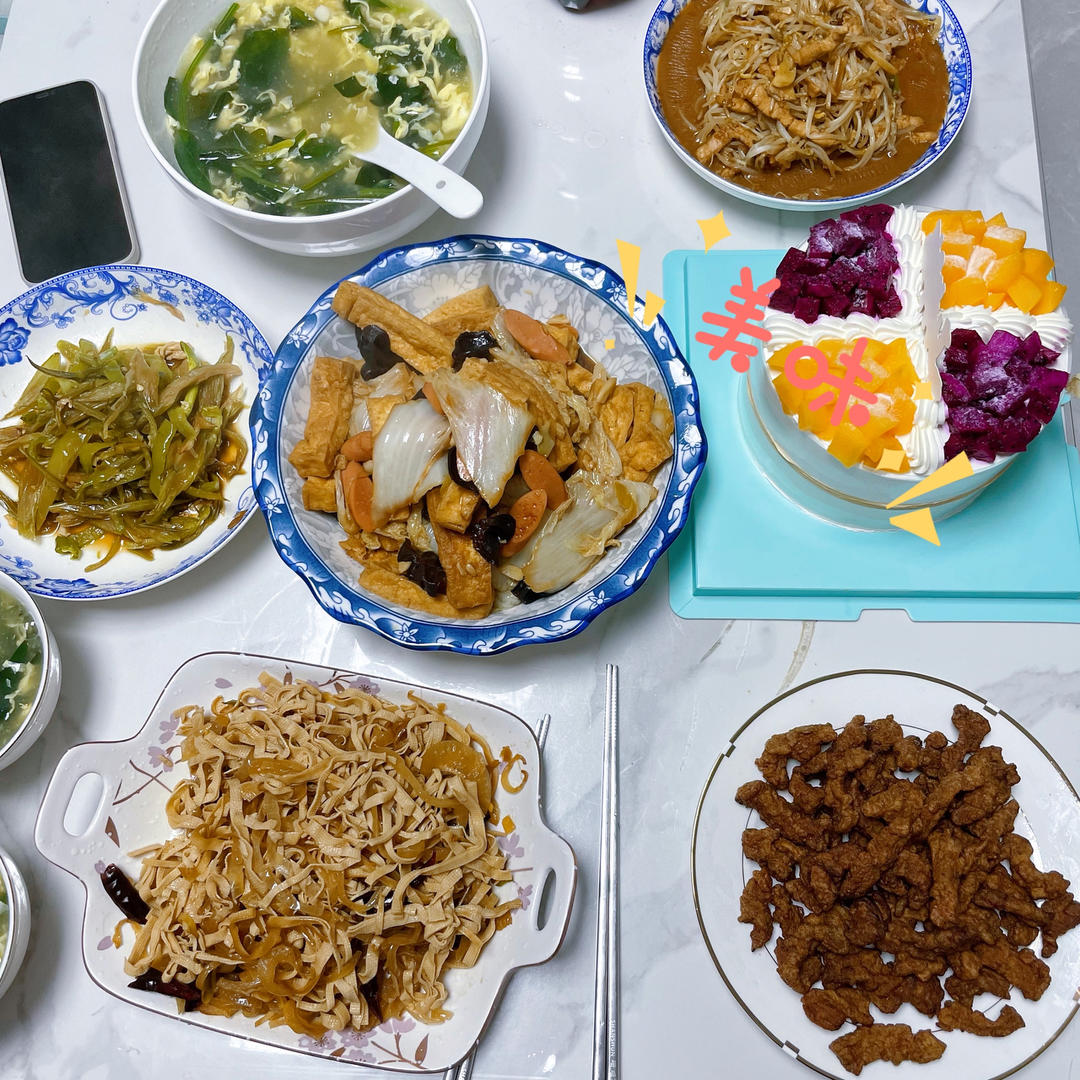 ✨无敌下饭❗️好吃到哭的白菜火腿豆腐煲