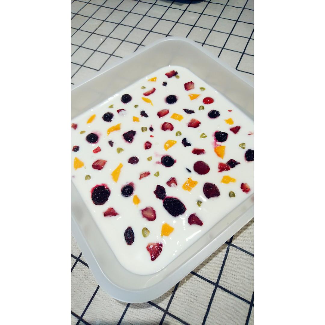 水果酸奶冻