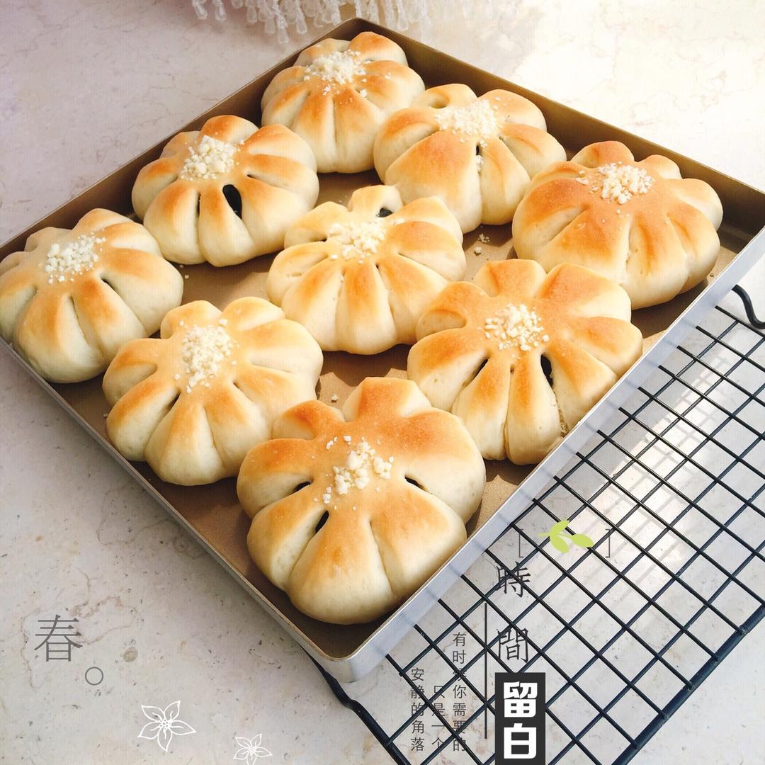 软噗噗的香芋小包