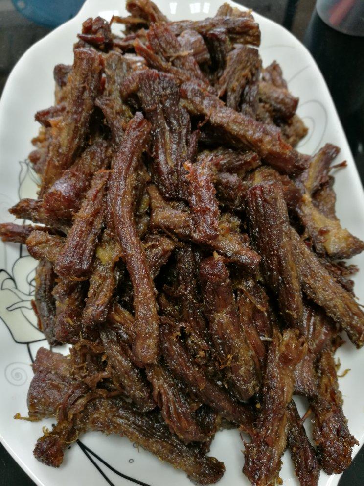 好吃到停不下来的手撕牛肉