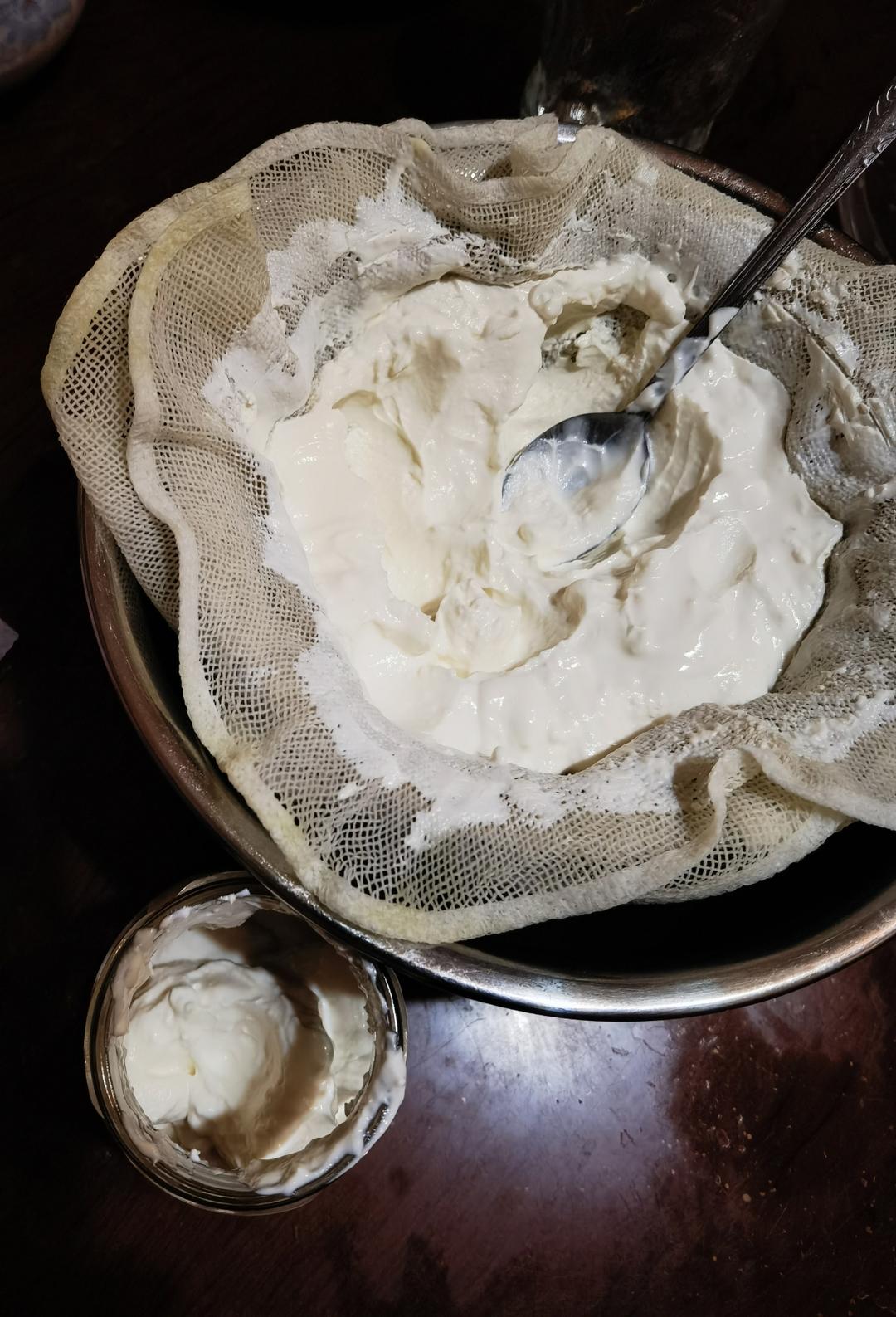 给小姐妹保留的希腊酸奶制作流程