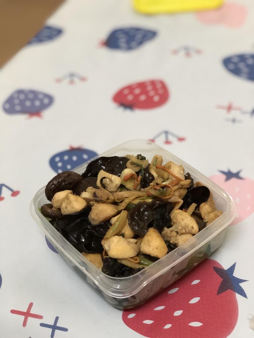 冬菇焖鸡