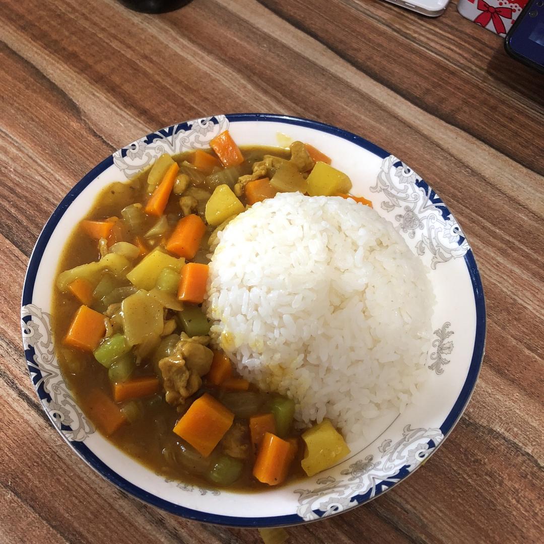 咖喱鸡肉饭