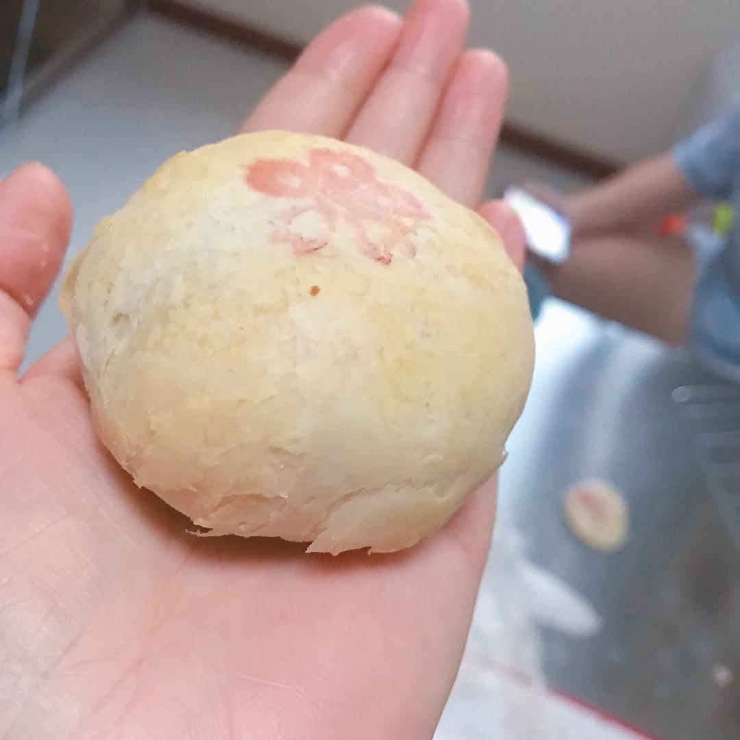 金沙板栗麻薯肉松酥皮月饼（霸王酥）