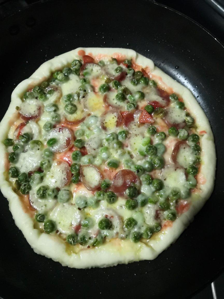 平底锅自制芝士披萨