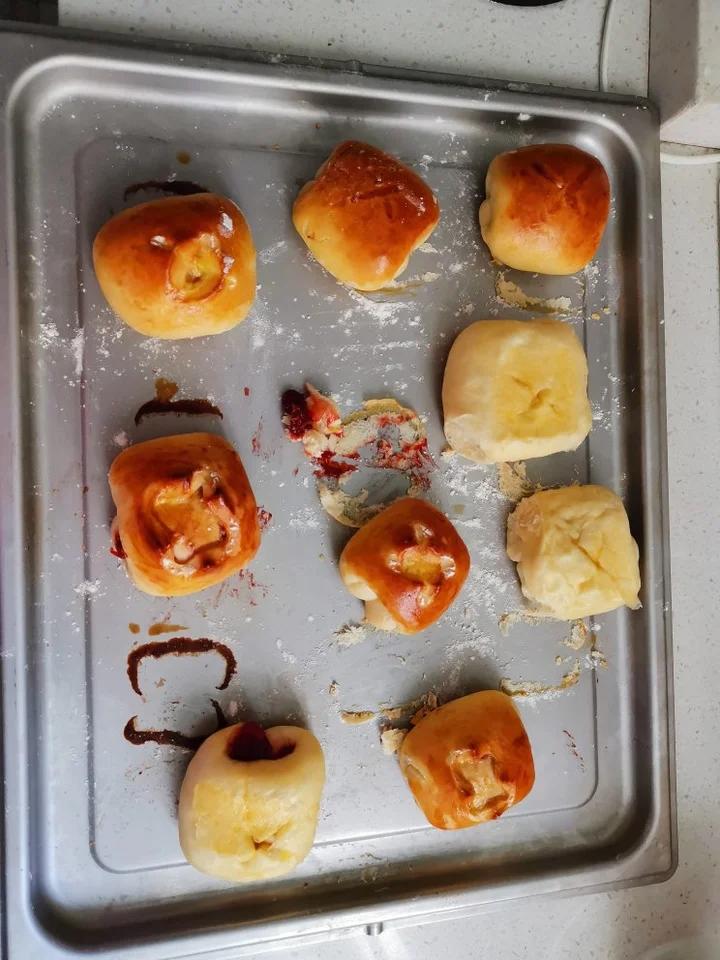 超软牛奶小面包