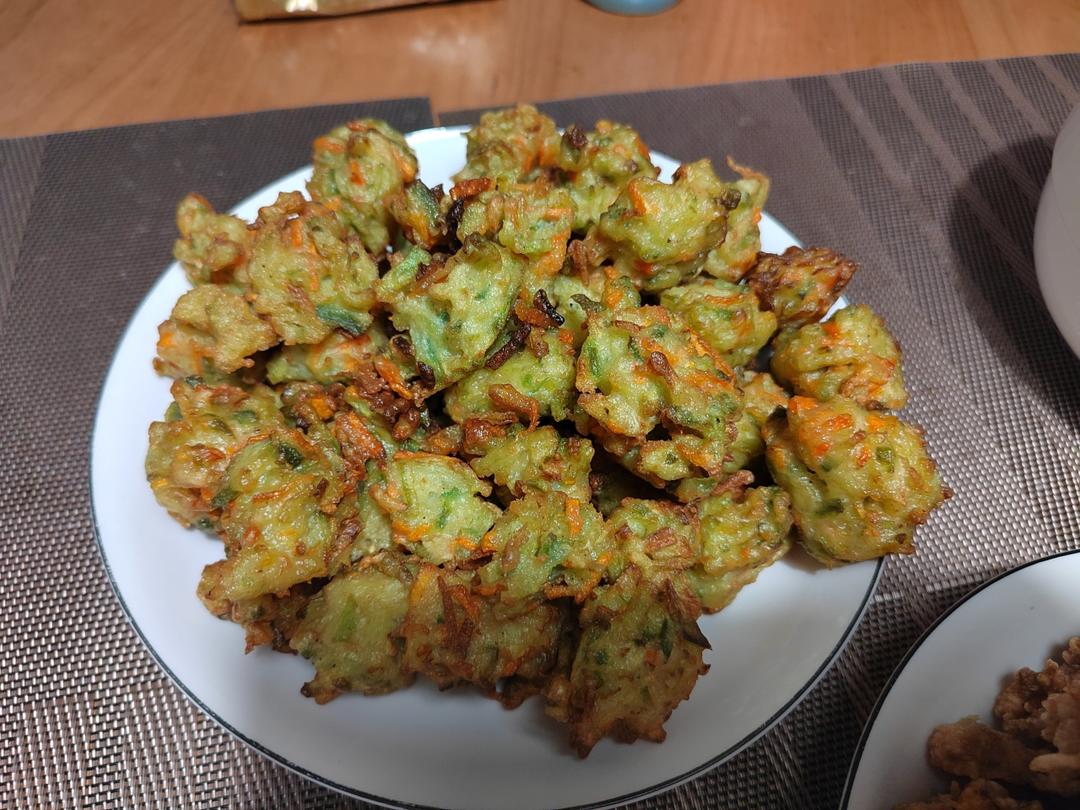 炸萝卜丝丸子