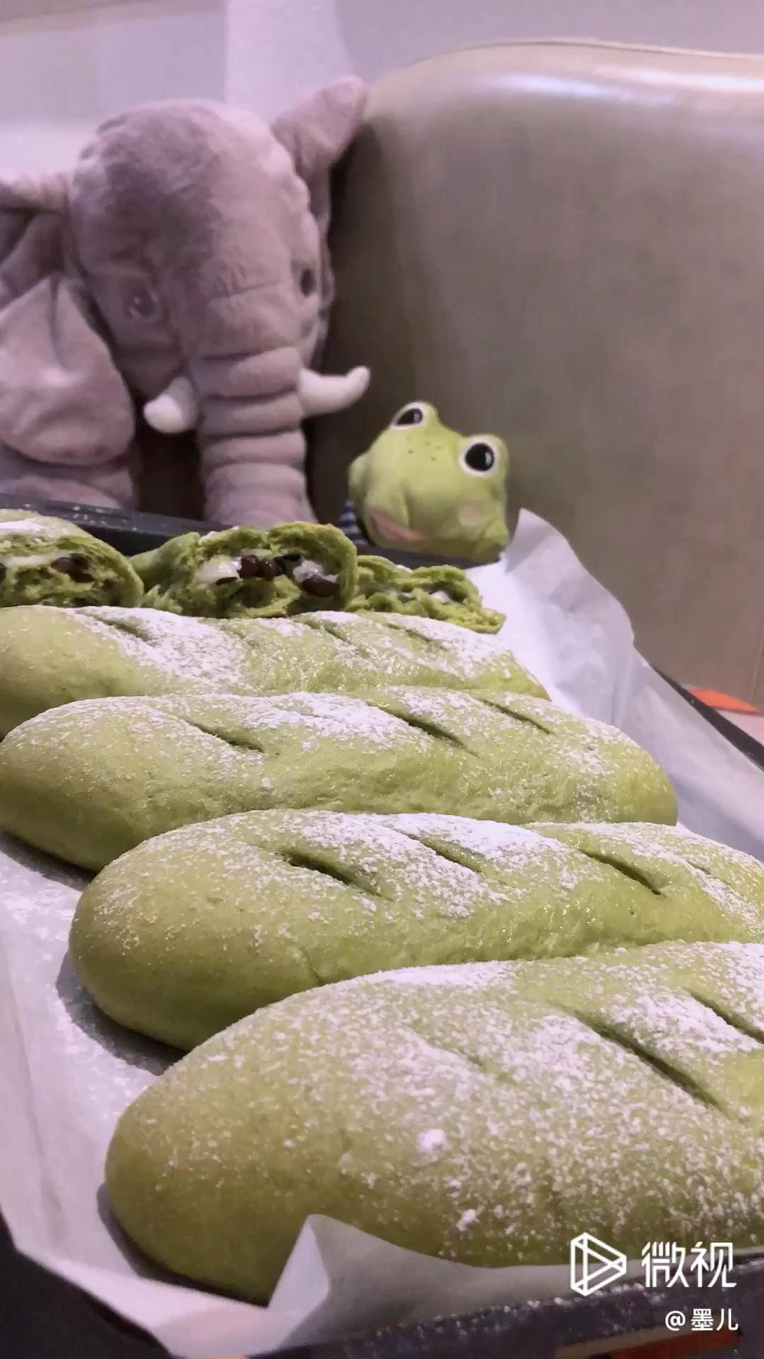 抹茶蜜豆软欧包