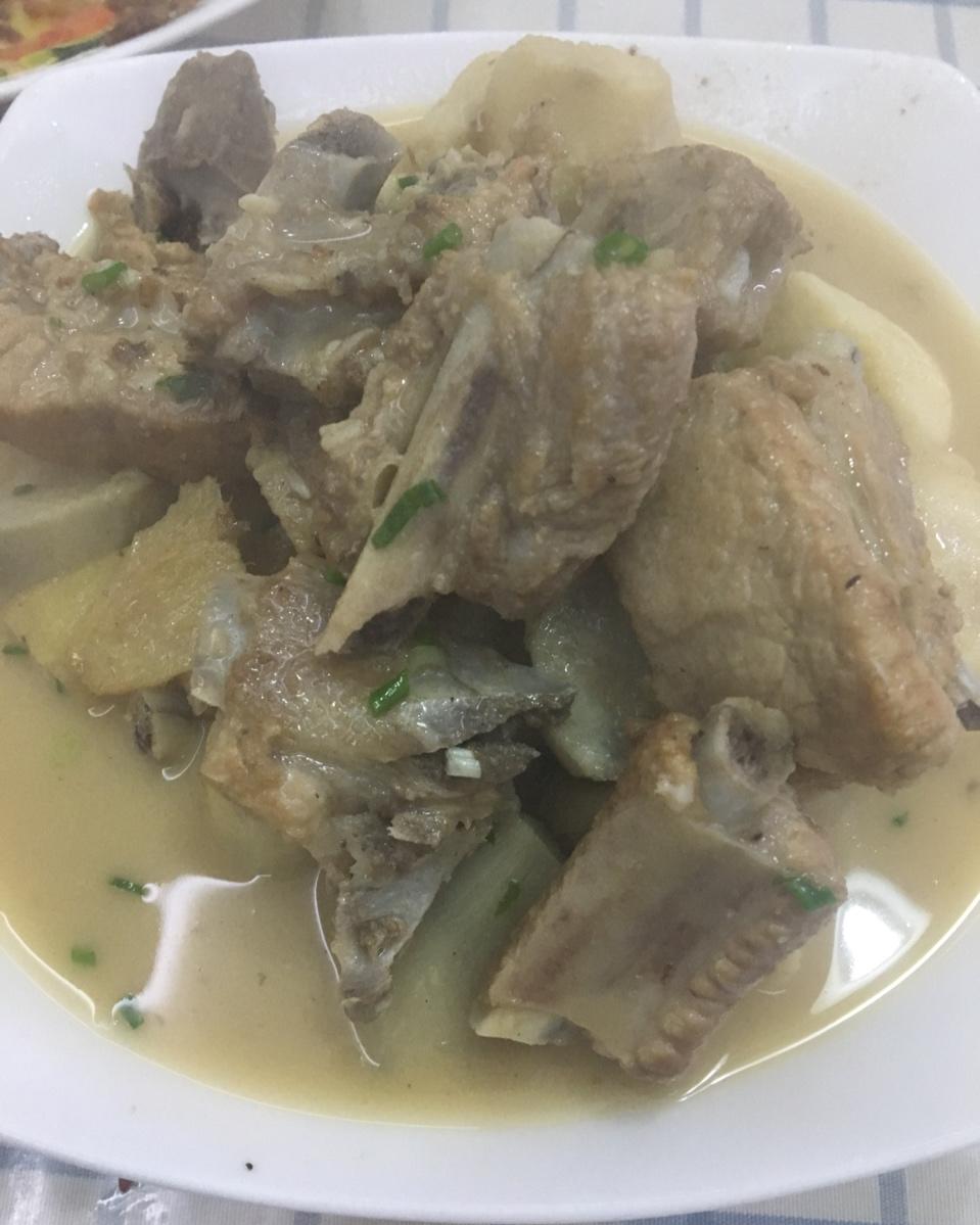 芋头炖排骨