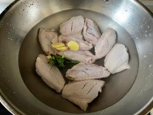 鲜嫩多汁❗️一学就会的鲍鱼鸡翅煲好吃到舔盘的做法 步骤3